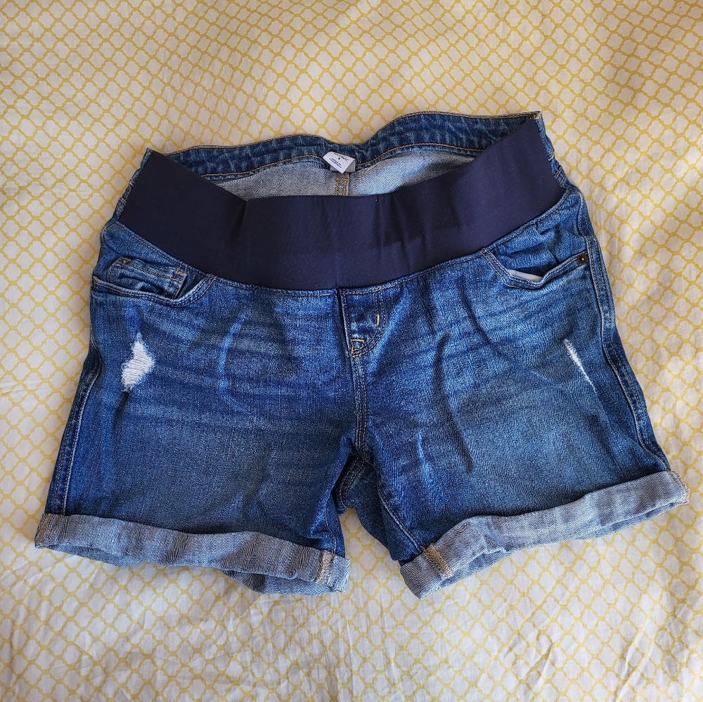 Old Navy maternity shorts